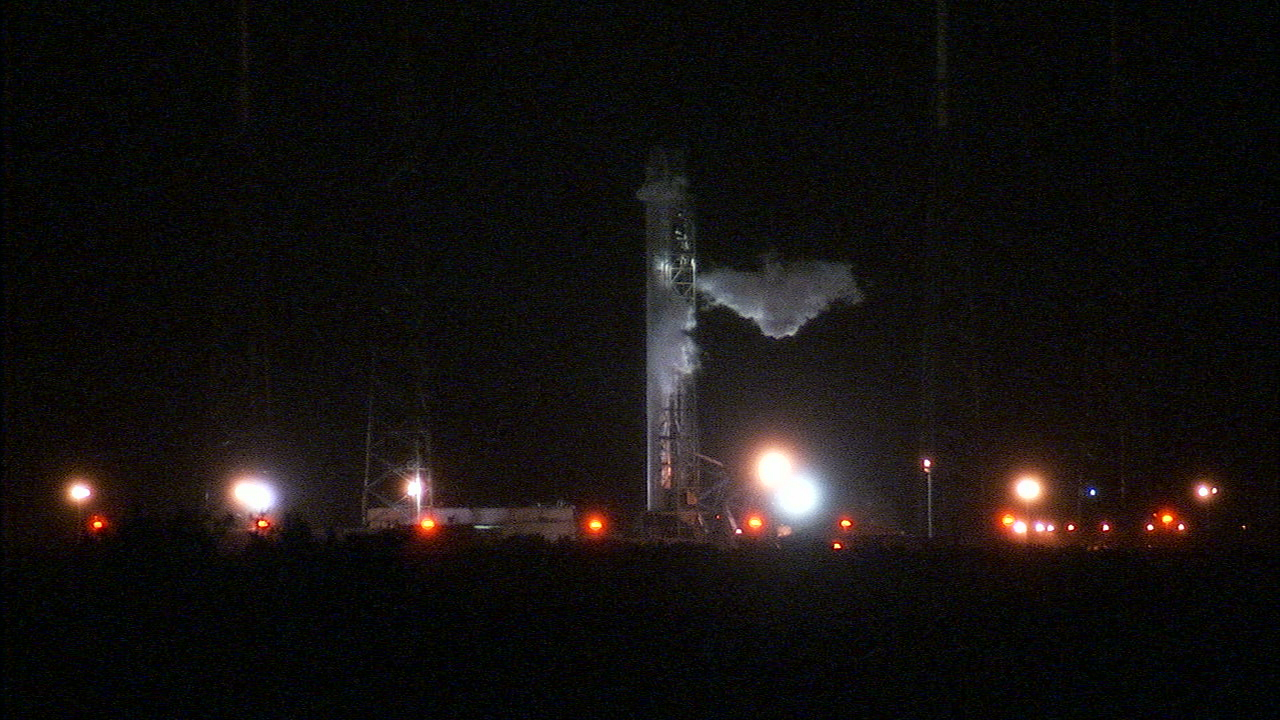 SpaceX Delays Dragon Cargo Ship Launch for NASA Due to Bad Weather